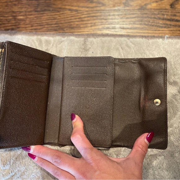 Authentic vintage Louis Vuitton Damier Wallet - Picture 6 of 6